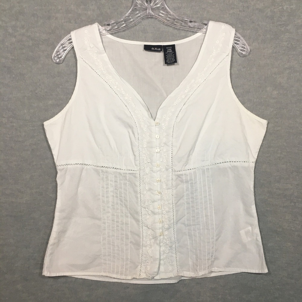 Ana Petite Large PL White Cottage Core V-Neck Sleeveless Top Embroidery Pleated